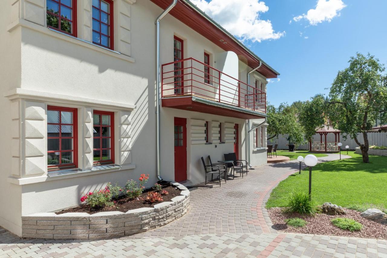 Vabaduse Apartments Parnu Luaran gambar