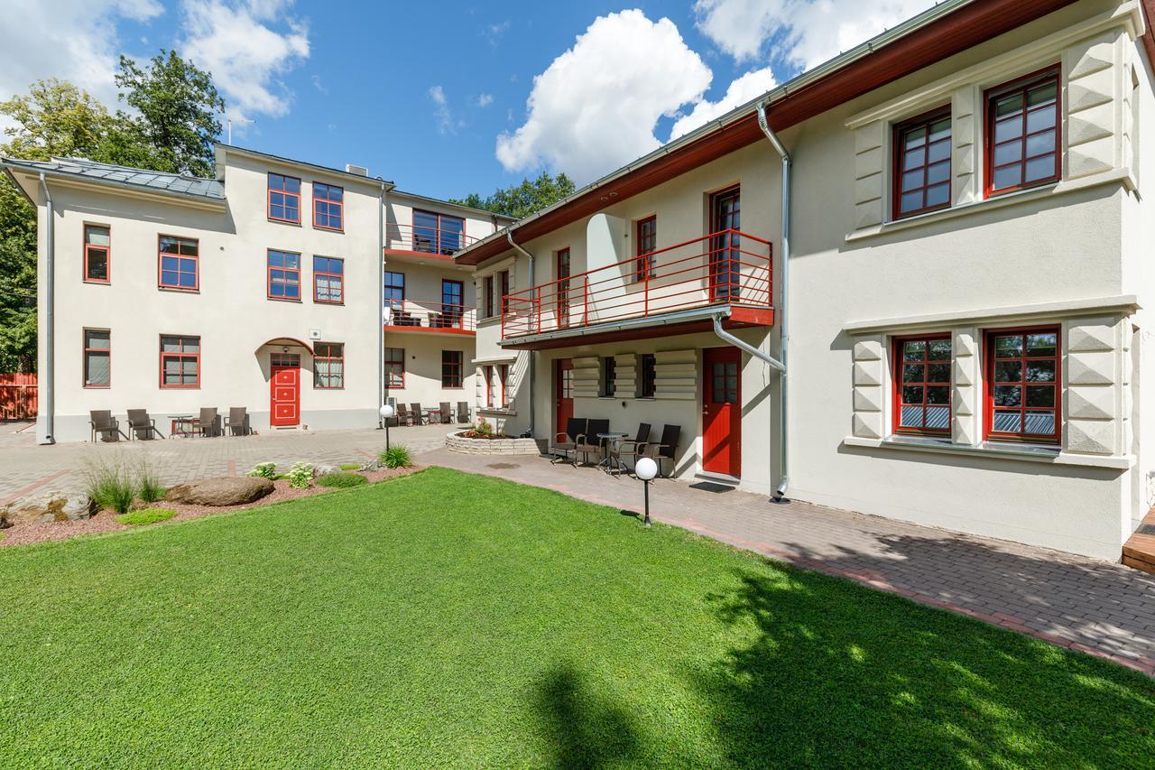 Vabaduse Apartments Parnu Luaran gambar